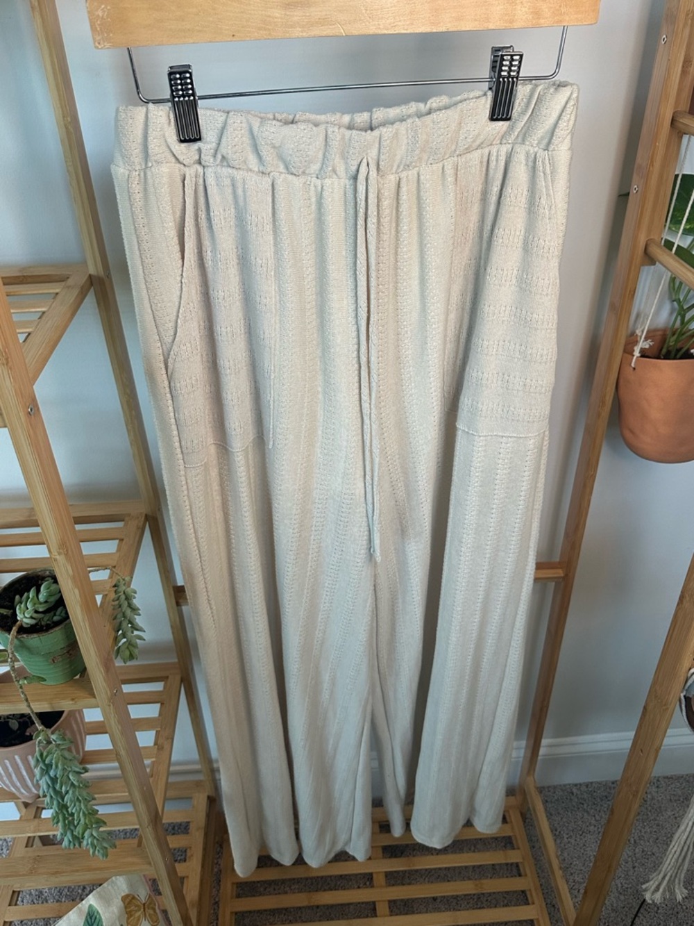 NWT Gilli Beach Neutral Pants